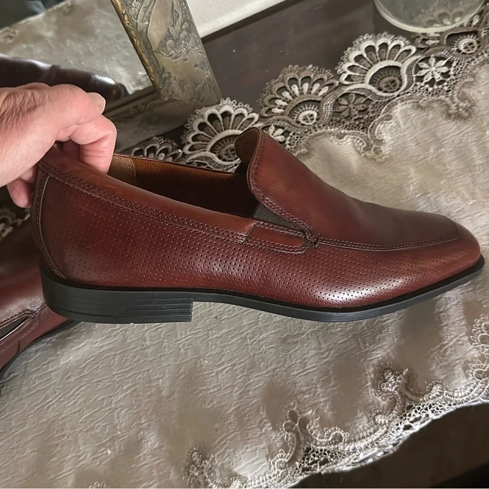 Ecco Brown Leather Slip On Loafers Men Size 10 Casual Dressy Office Business